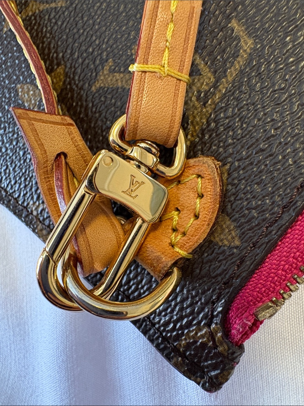 LV Neverfull Pochette Monogram w/ Pivoine Pink Interior Wristlet Clutch EUC - Picture 5 of 7